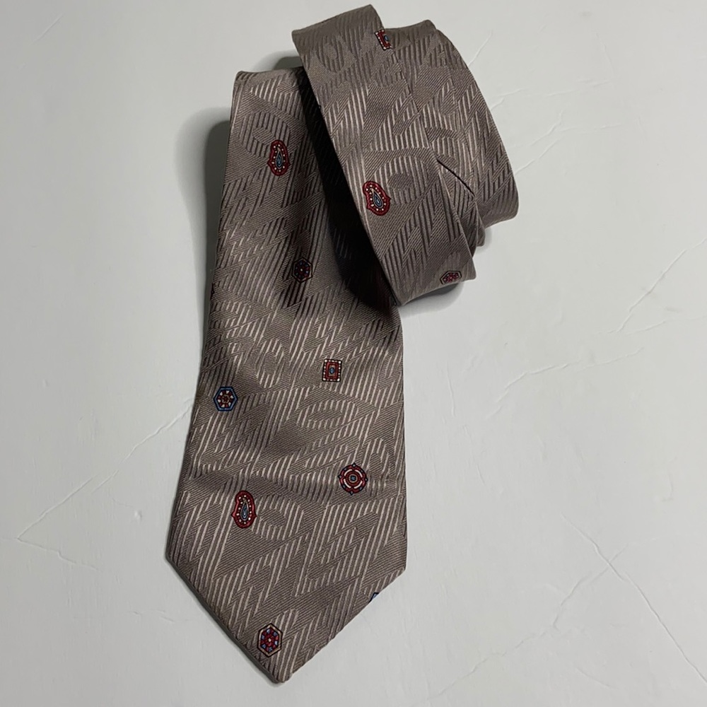 Guy Laroche Gray Tie 100% Slik